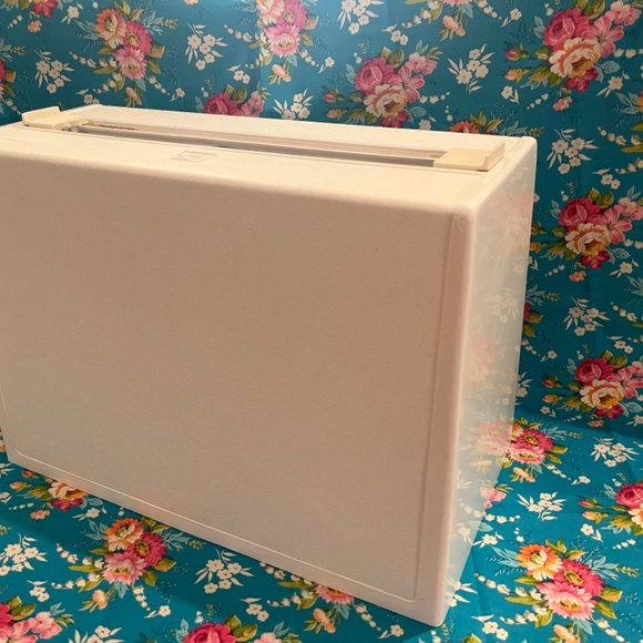 Husqvarna Viking 6000 series 6440 Sewing machine Hard Cover Case OEM - Picture 10 of 11